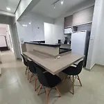 Lindo Apto Enseada Guaruja 2 Qtos 6 Pess 300 Mts Praia